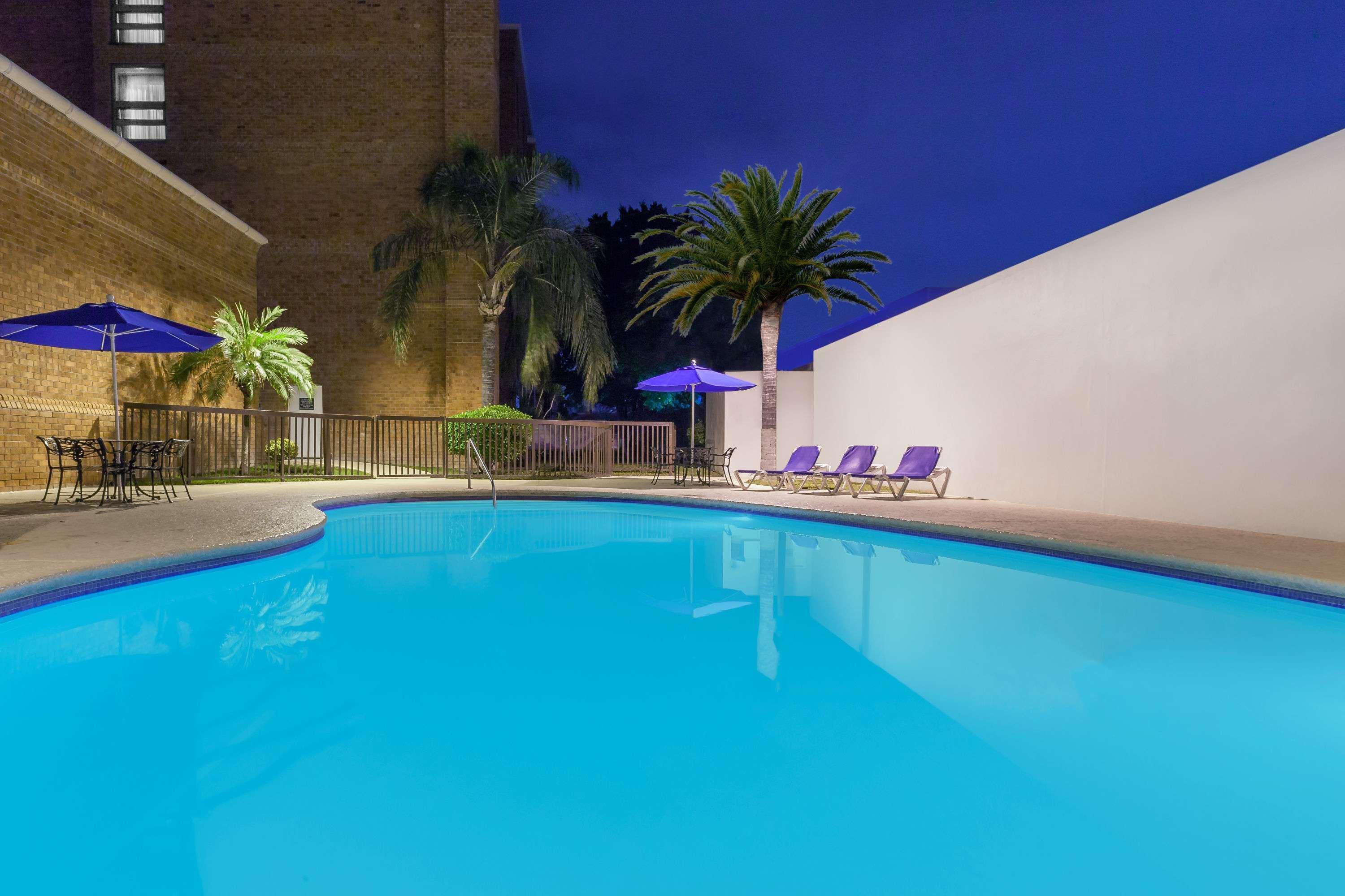 Wyndham Garden Monterrey Norte San Nicolás de los Garzas Exterior foto